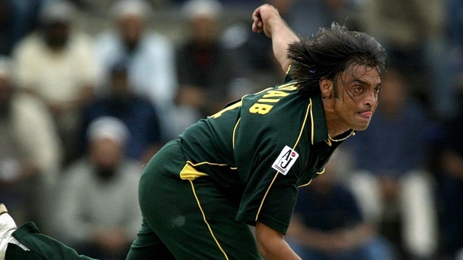 10. Shoaib Akhtar: Top 10 Fastest Bowlers in The World 