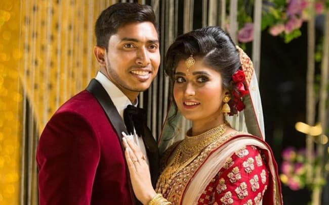 Bangladesh Cricketers Wife  Priyonti Debnath Wife Of Soumya Sarkar