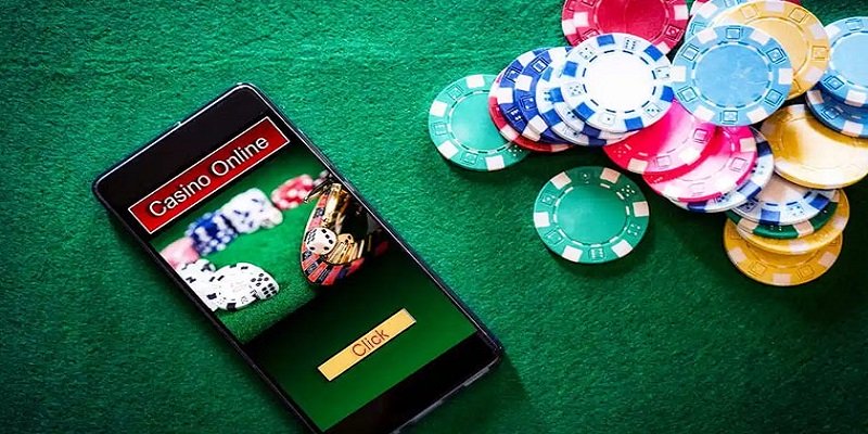 Online Casinos Bring The Game To You: Sports fans are among the most loyal of people who love their favorite teams and players