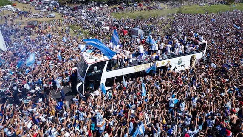 Watch: Messi and co. were carried after Argentina's open-top transport march was deserted