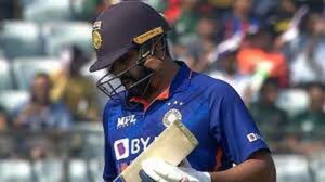 Pay attention, or you'll miss:A viral video shows the "Suryakumar Yadav" sign on Rohit Sharma's bat during the first ODI