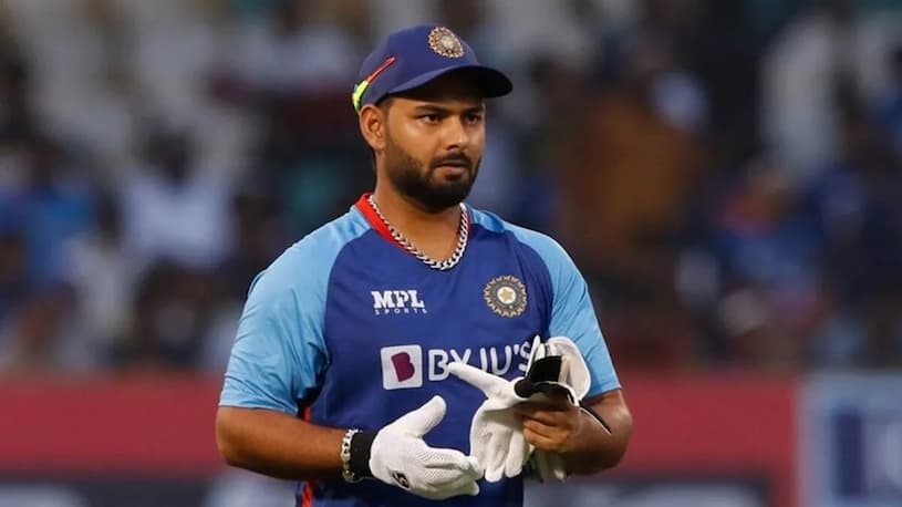 "His clothes were torn, his face was covered in blood": Rishabh Pant's rescuer provides chilling details of the accident
