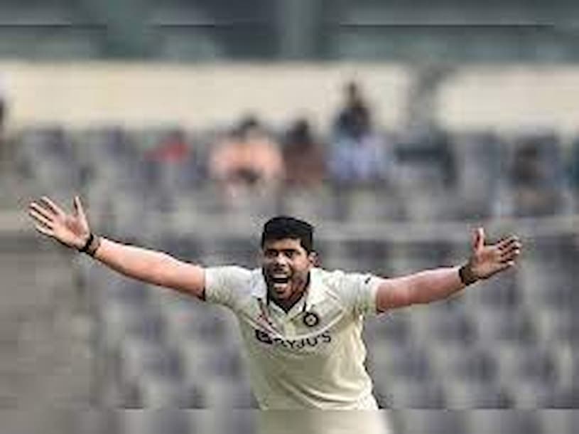 Under the guise of purchasing land, an ex-manager defrauded Umesh Yadav of Rs 44 lakh
