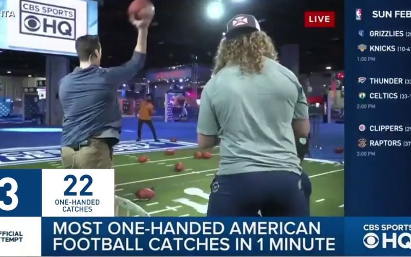 who holds the world record for most one-handed catches in a minute?