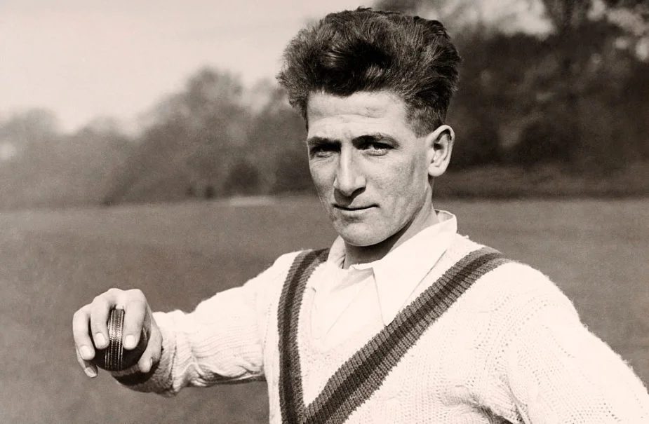 Top 10 England Fast Bowlers In the History 