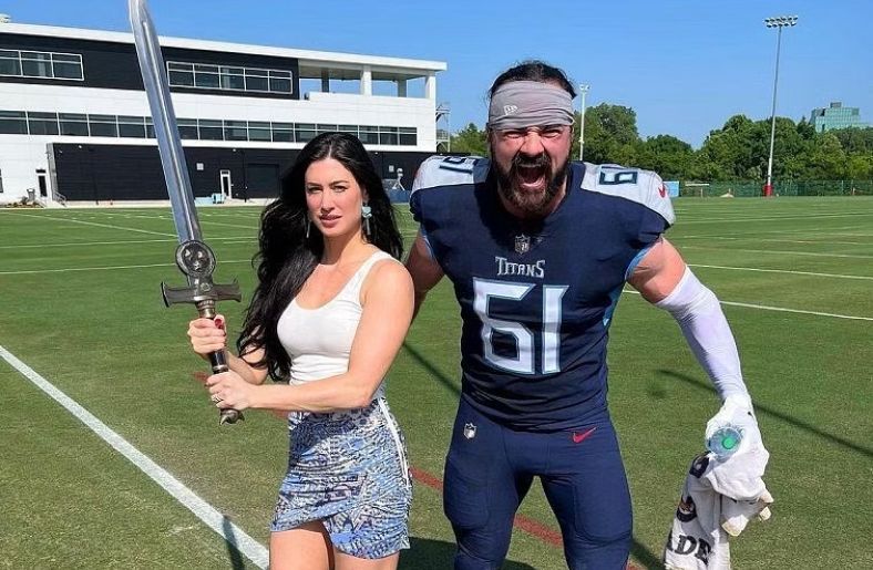 Drew McIntyre Wife: Who is Kaitlyn Frohnapfel?